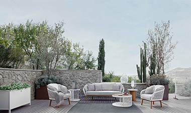 Новая модель outdoor дивана Cyrano фабрики Atmosphera.